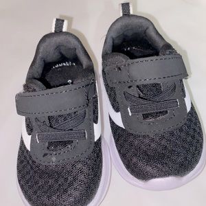Black and white Velcro sneakers, baby size 3.